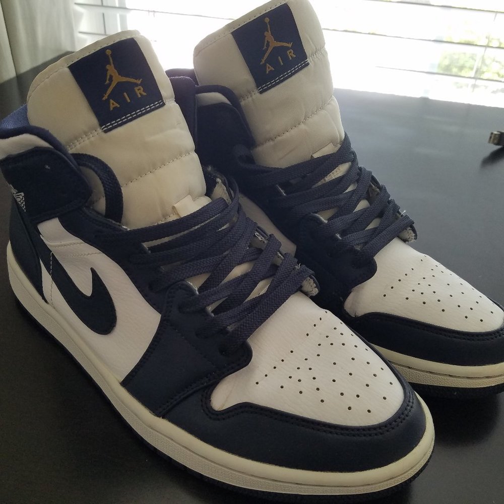 Jordan 1 Mid White Metallic Gold Obsidian